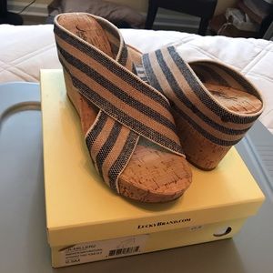 Lucky Brand wedge